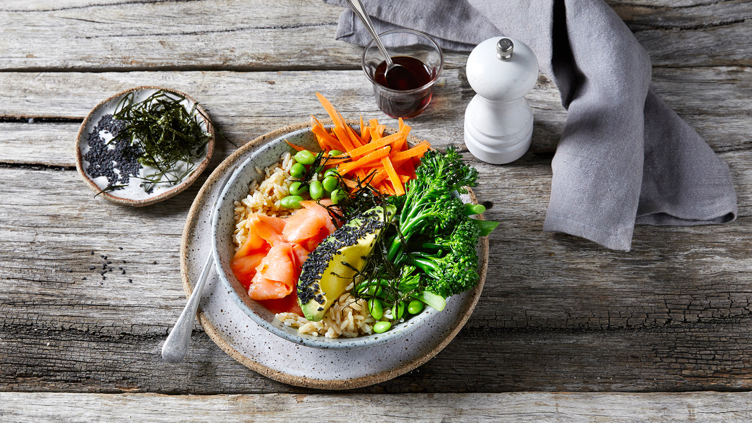A salmon sushi bowl from Centr's recipe library.