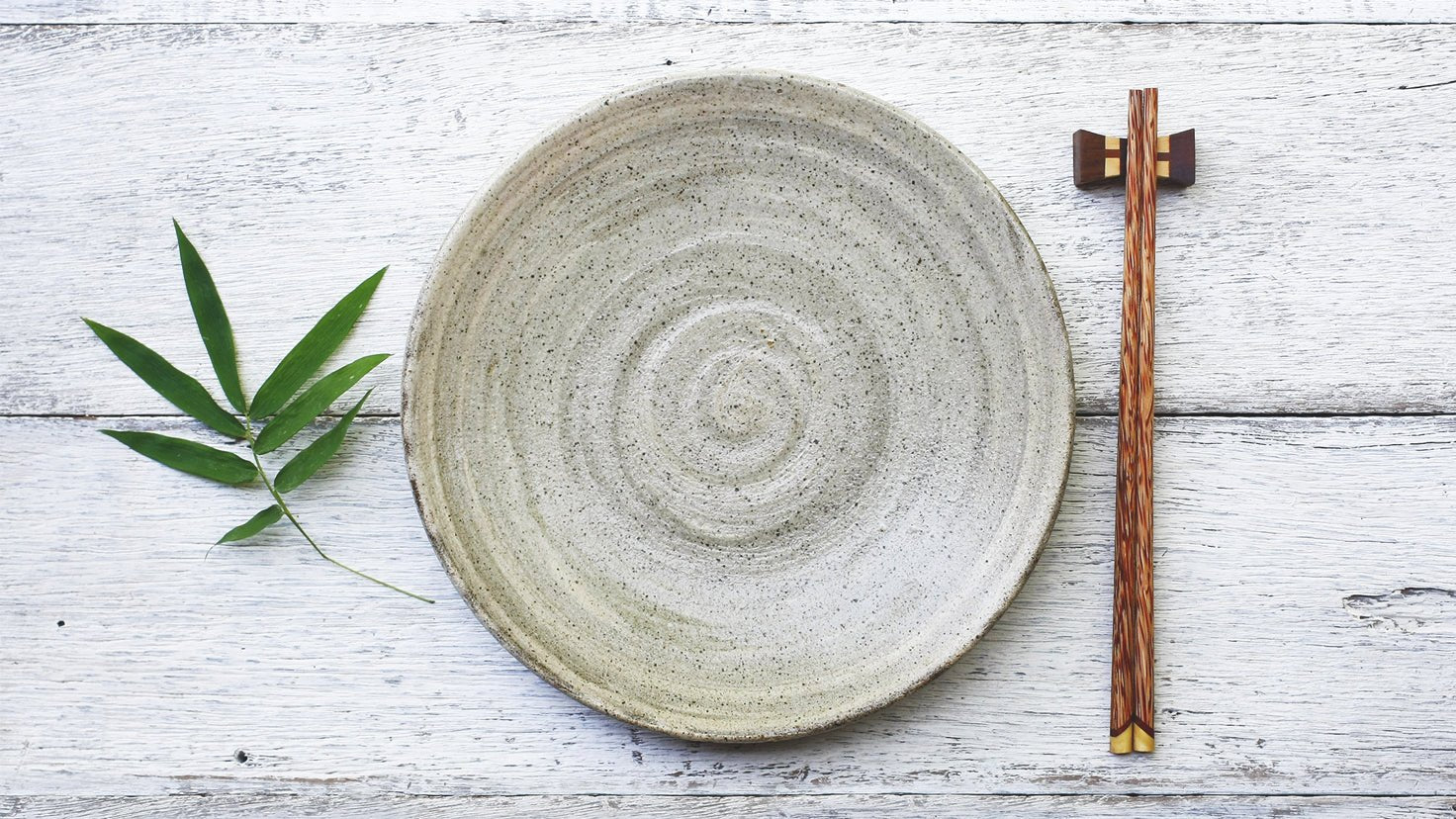 5 ways mindful eating can help you stay on track - Centr