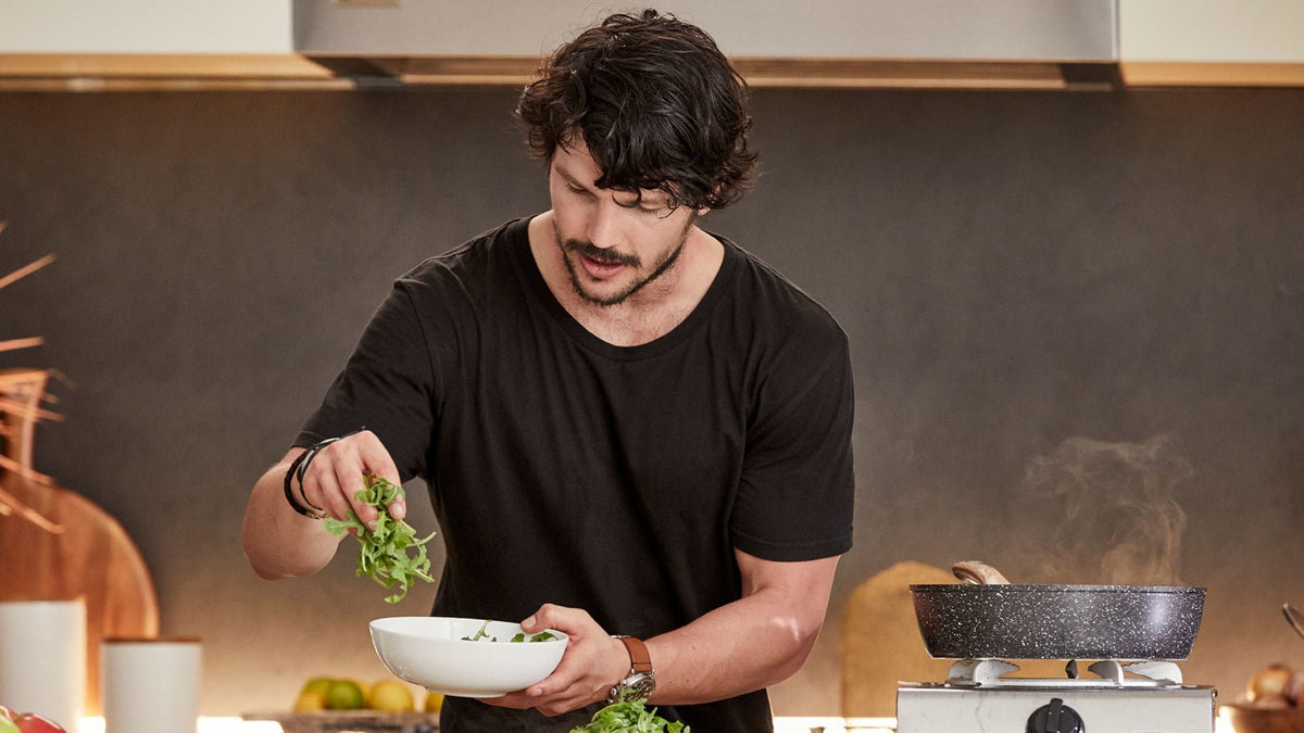 How to build your own salad (without a recipe) - Centr