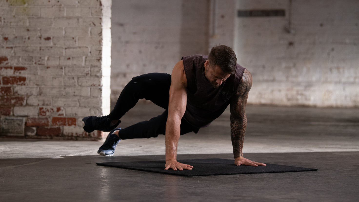 Tutorial: Plank hip openers