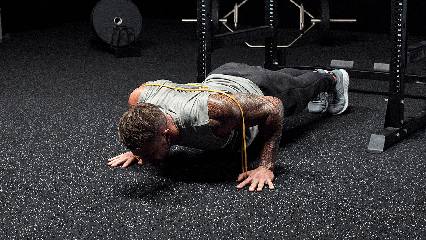 Tutorial: Band-resisted push-up