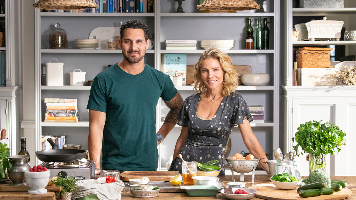 Elsa joins Sergio to make lunch box favorites