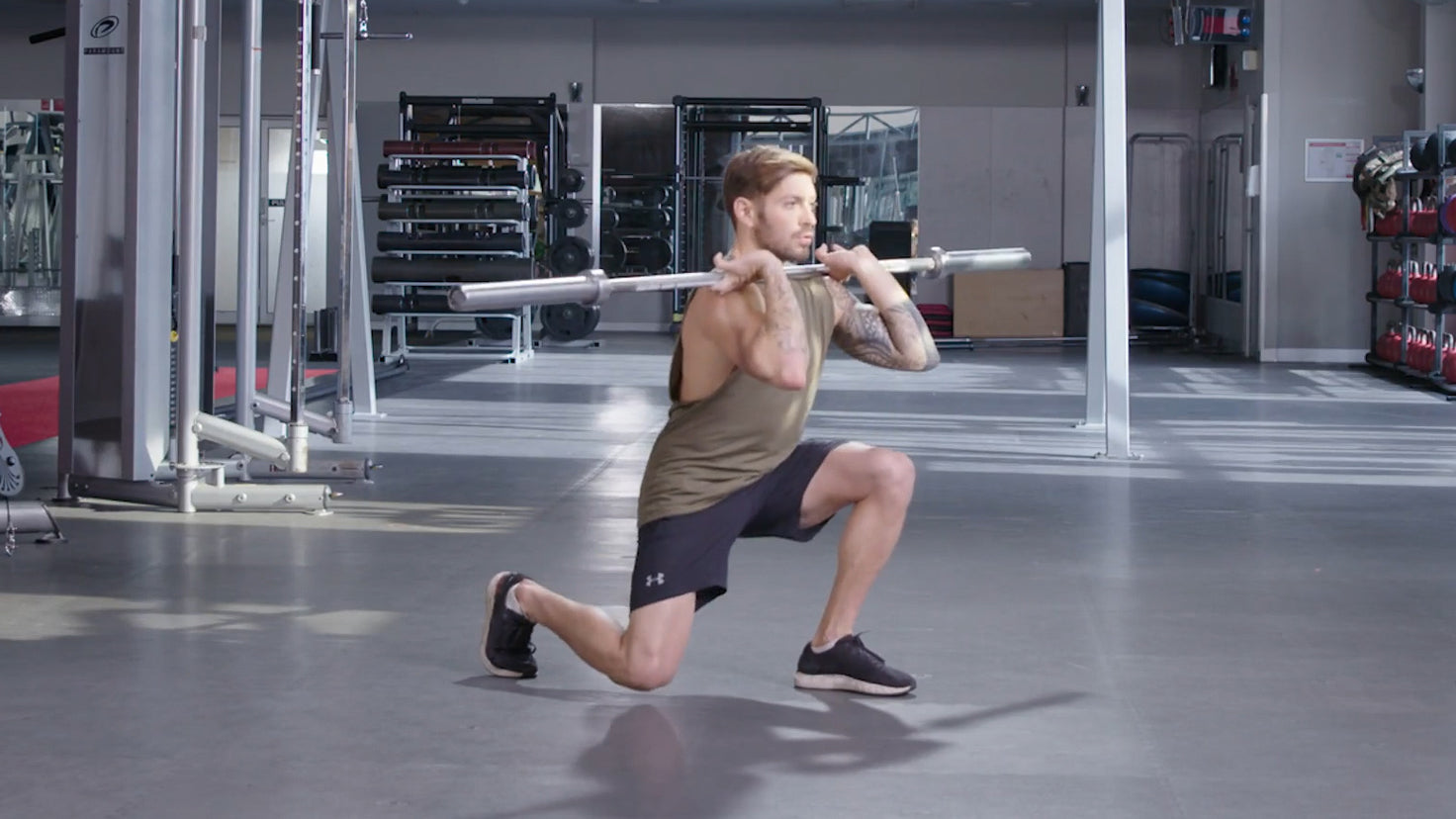 Tutorial: Barbell reverse lunge