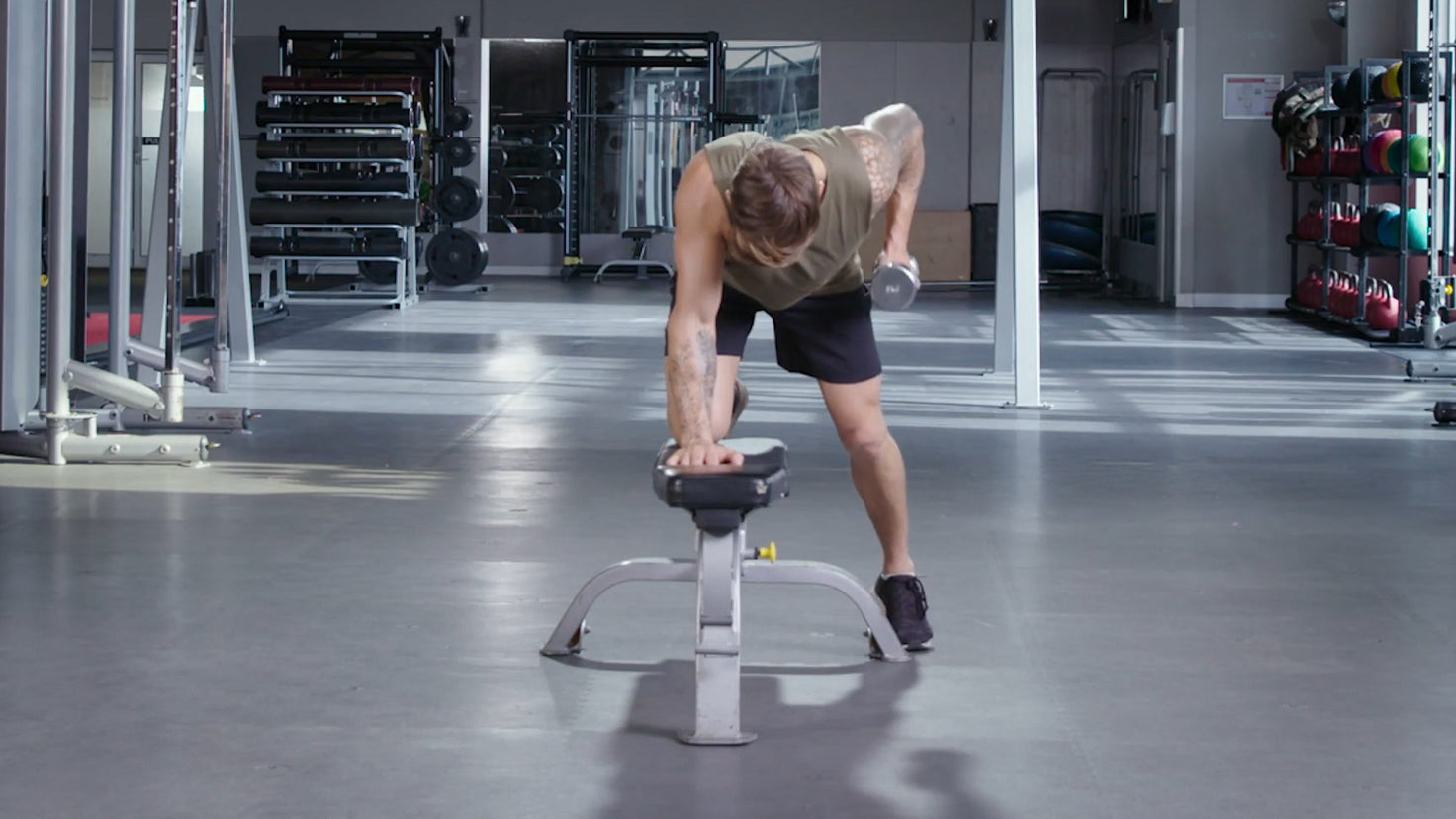 Tutorial: Dumbbell bent-over row