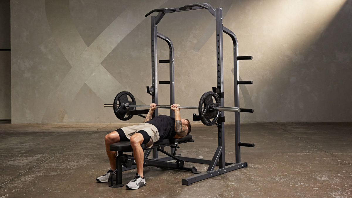 Tutorial: Barbell close-grip bench press