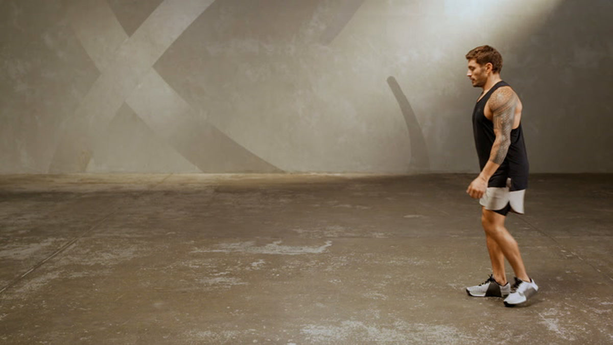 Tutorial: Walking hamstring sweeps