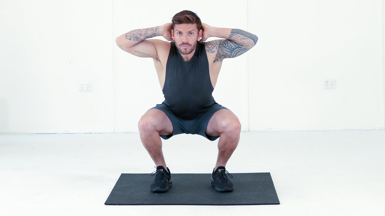 Tutorial: Prisoner squat