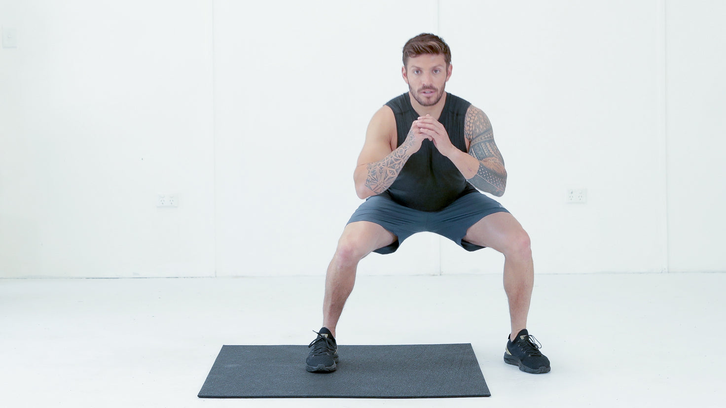 Tutorial: Step-out squat
