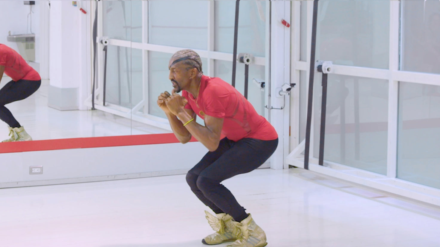 Tutorial: Jumping lunges + squat