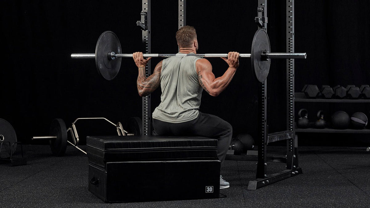 Tutorial: Barbell box squat - Centr