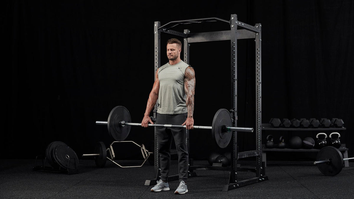 Tutorial: Barbell shrugs - Centr