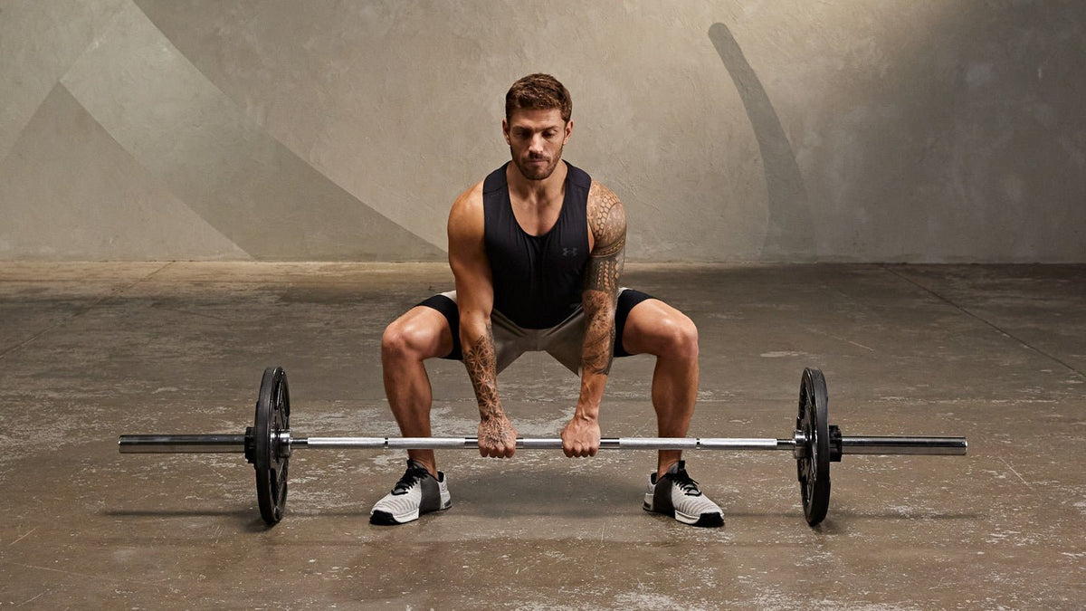 Tutorial: Barbell sumo deadlift - Centr