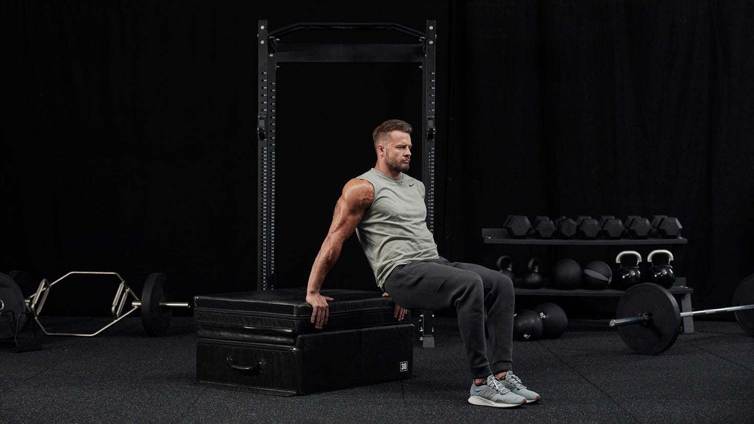 Tutorial: Bench dips - Centr