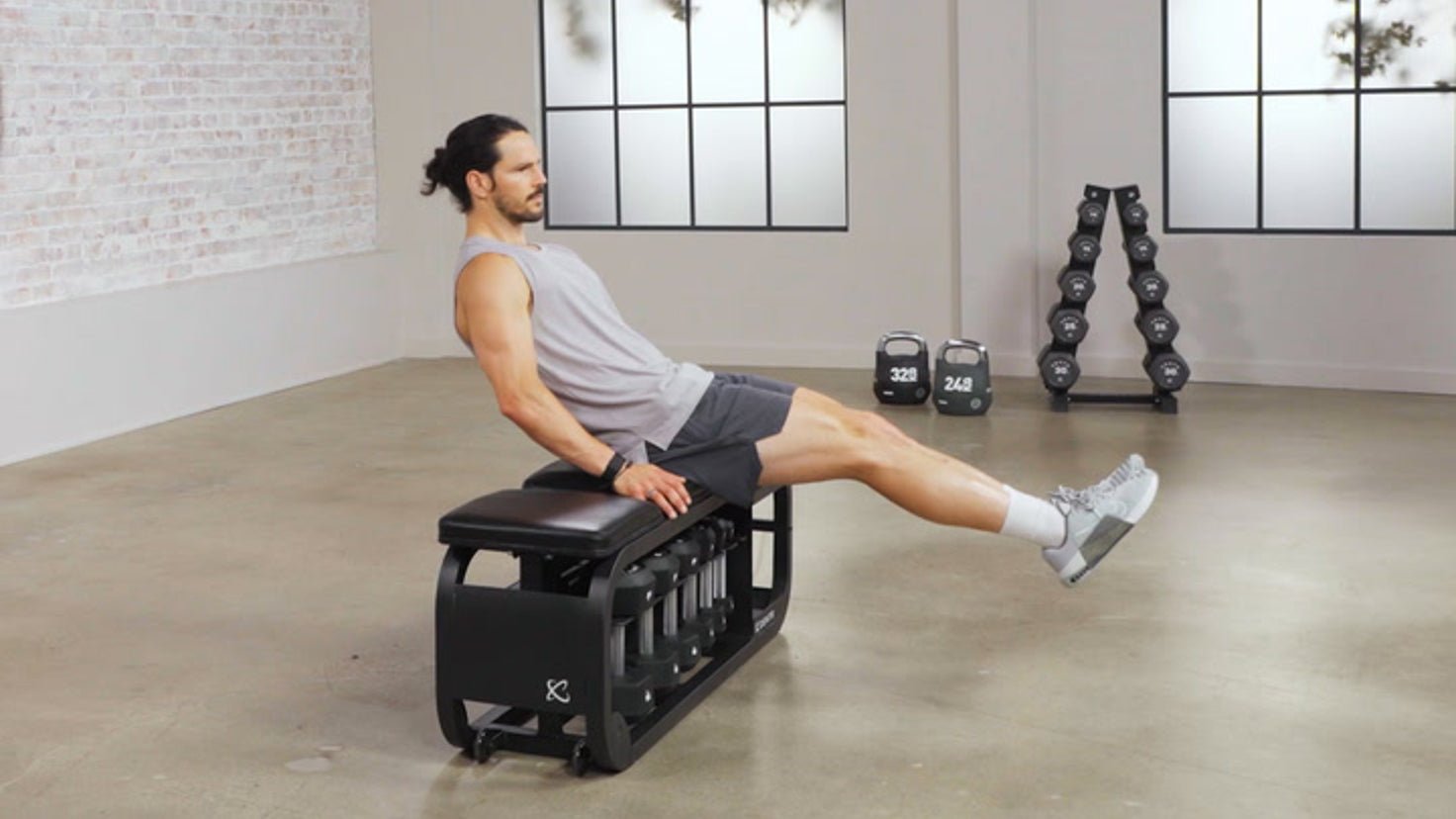 Tutorial: Bench leg figure 8s - Centr
