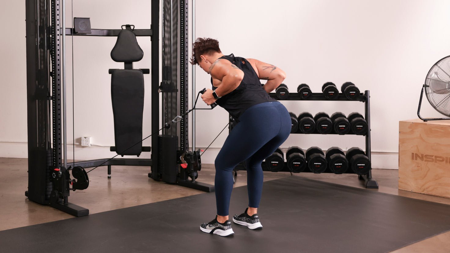 Tutorial - Cable bent-over row - Centr