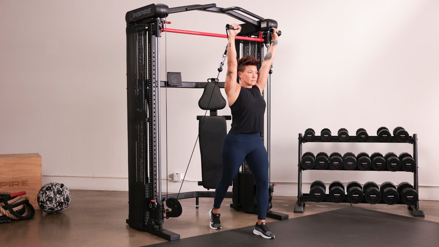 Tutorial - Cable shoulder press - Centr
