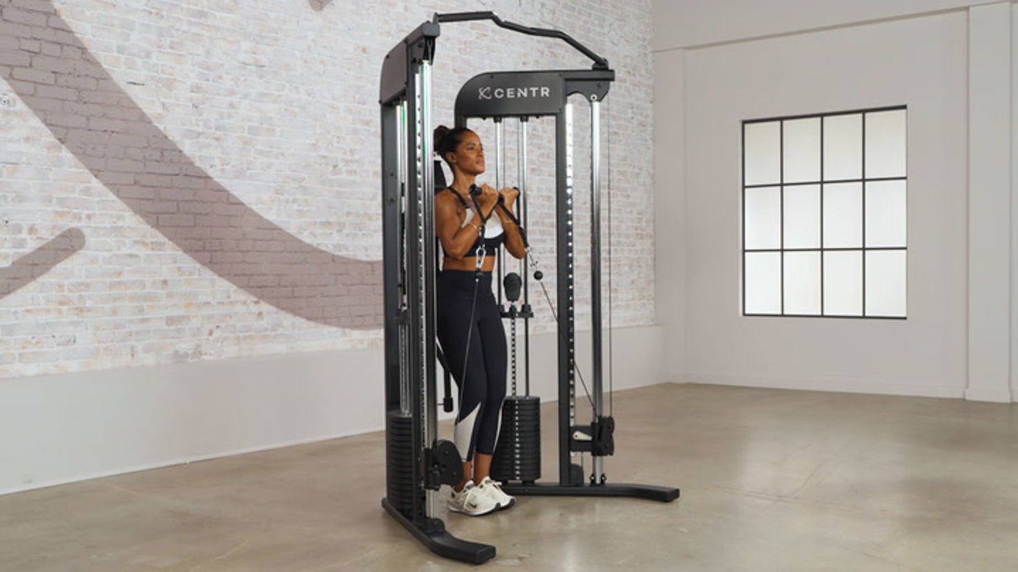 Tutorial: Cable supinated shoulder press (D handles) - Centr