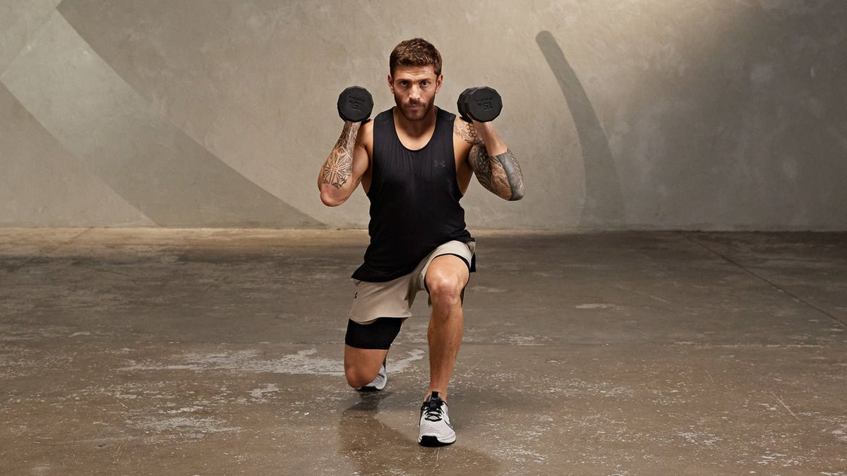 Tutorial: Dumbbell alternating reverse lunge + press - Centr