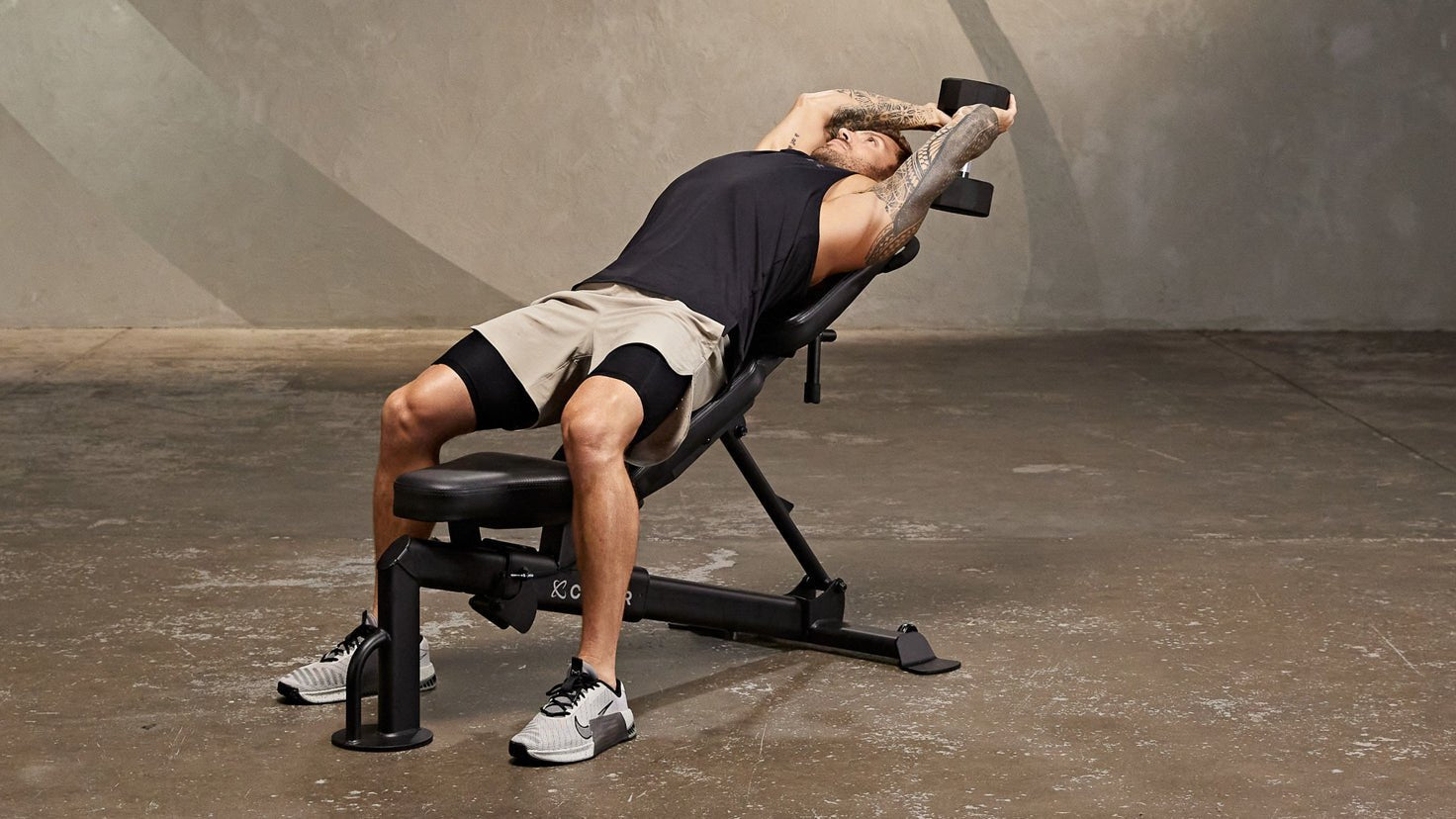 Tutorial: Dumbbell incline bench pull-over (45 degrees) - Centr
