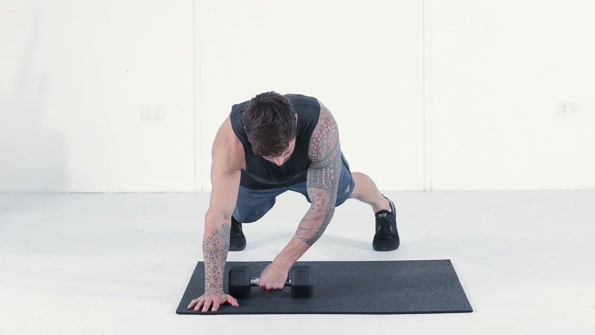 Tutorial: Dumbbell plank drag - Centr