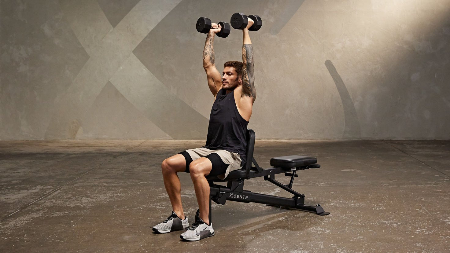 Tutorial: Dumbbell seated neutral shoulder press - Centr