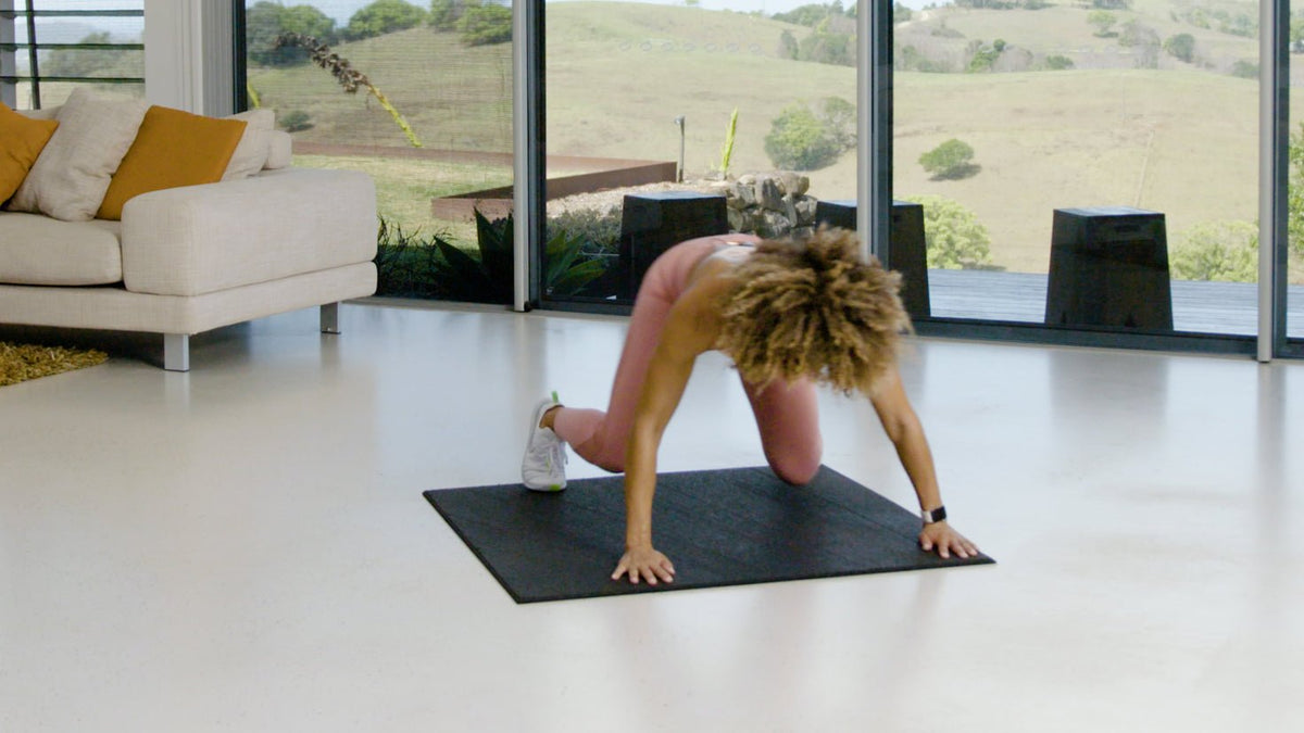 Tutorial: Lateral bear crawls - Centr