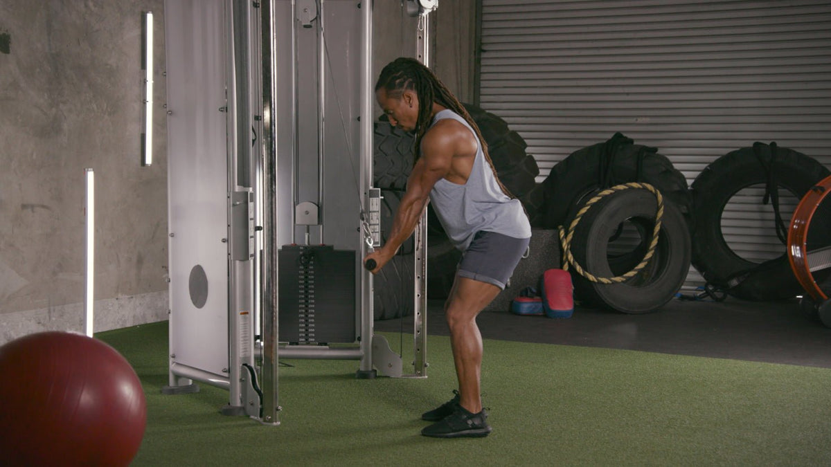 Tutorial: Reverse-grip tricep pushdowns - Centr