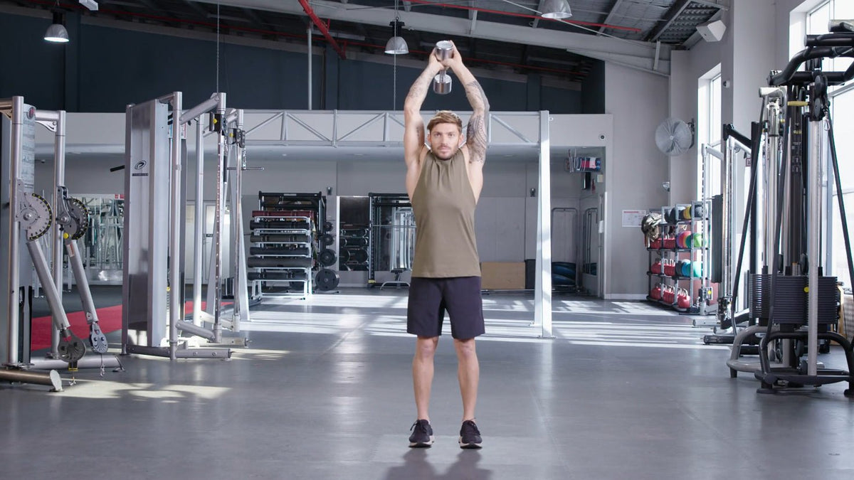 Tutorial: Standing tricep extension - Centr